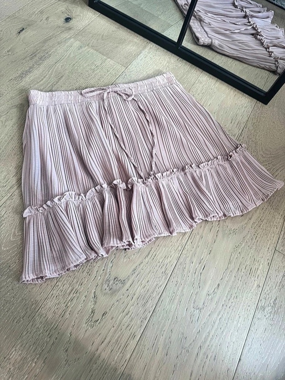 Dusty Pink Pleated Mini Skirt- Medium